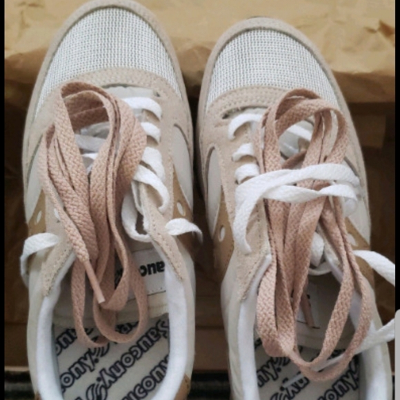 Saucony women's jazz lowpro sneakers - Picture 3 of 6